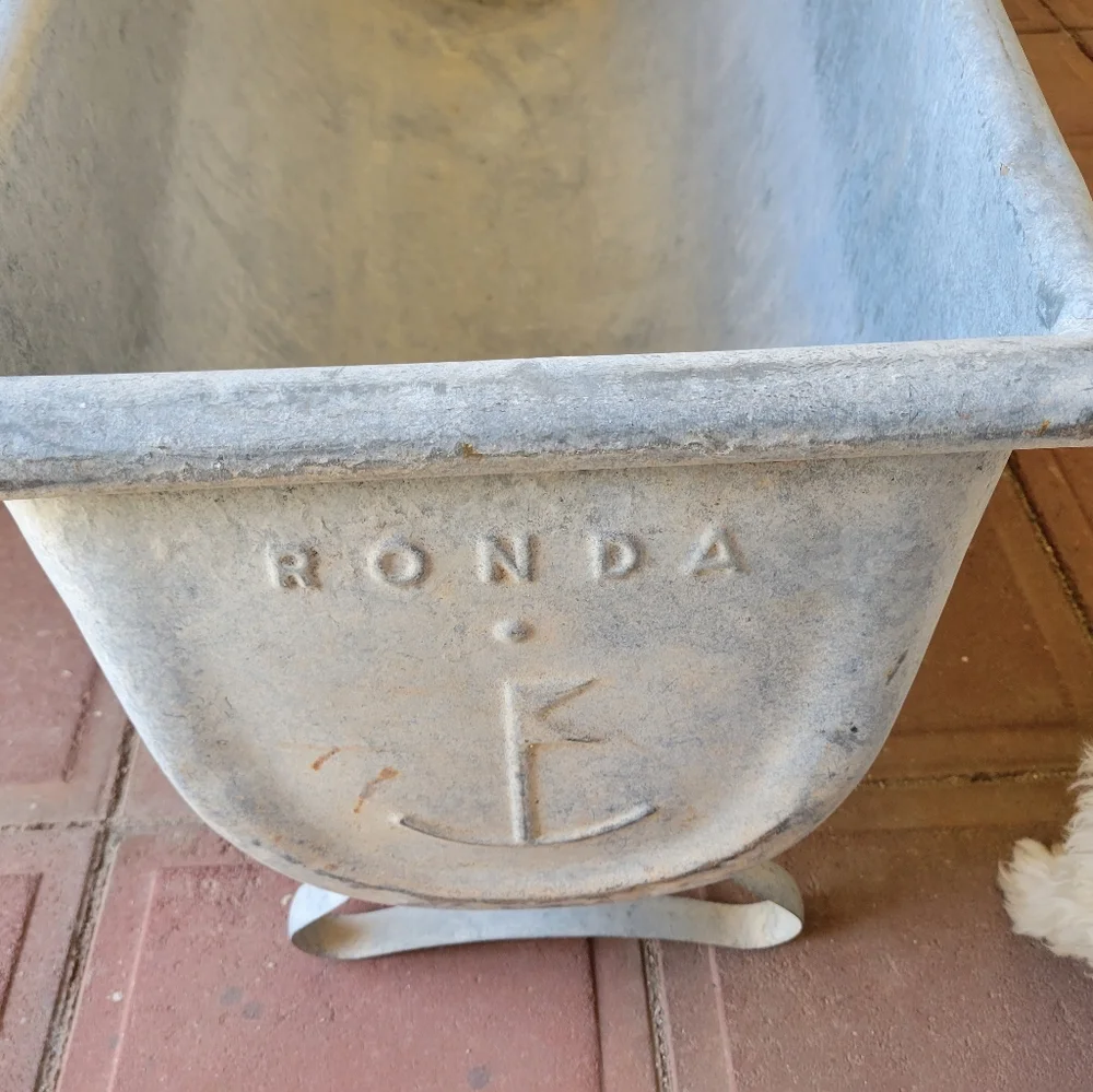 Cowboy bathtubs